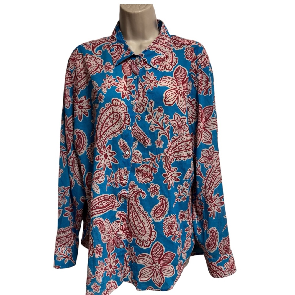 Xirena Beau Shirt Size M Capri Blue Red Floral Paisley Button Up